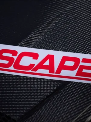 Samolepka Escape6, 30 cm, barva červená Horká Nabídka