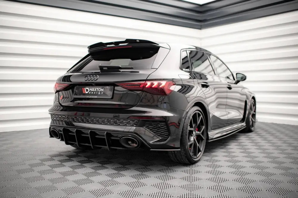 Maxton Design "Street Pro" difuzor zadního nárazníku pro Audi RS3 8Y, plast ABS bez povrchové úpravy, Sportback, s červenou linkou Aktuální