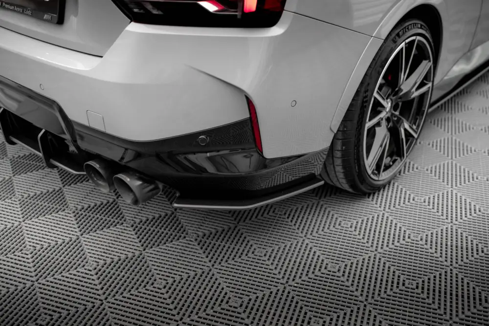 Výhodná Nabídka Maxton Design "Street Pro" boční difuzory pod zadní nárazník pro BMW řada 2 G42 M240i, plast ABS bez povrchové úpravy