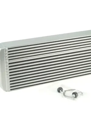 Dokud Zásoby Vydrží CSF stupňovitý intercooler pro BMW řada 1 E82/E88, barva přírodní hliník